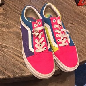 Multicolor low top vans